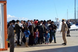 AYVALIK’TA SURİYELİ 67 SIĞINMACI YAKALANDI