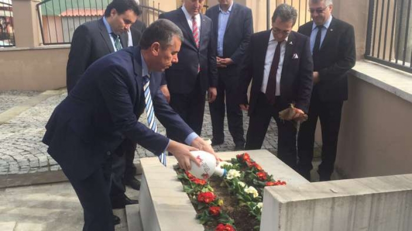 AKBAŞ KAHRAMANI EDREMİT KAYMAKAMI ŞEHİT HAMDİBEY ANILDI